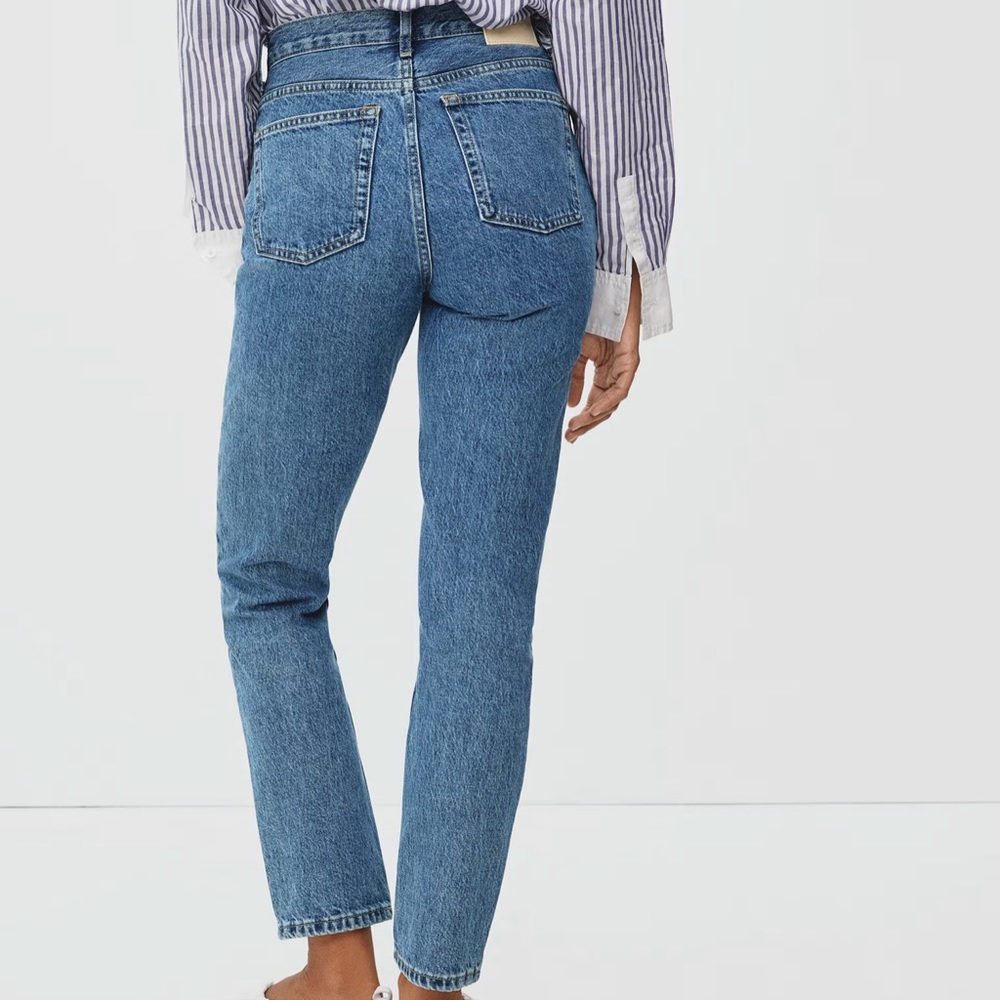 Everlane the 90’s Cheeky Jean size 27 28.5 inseam